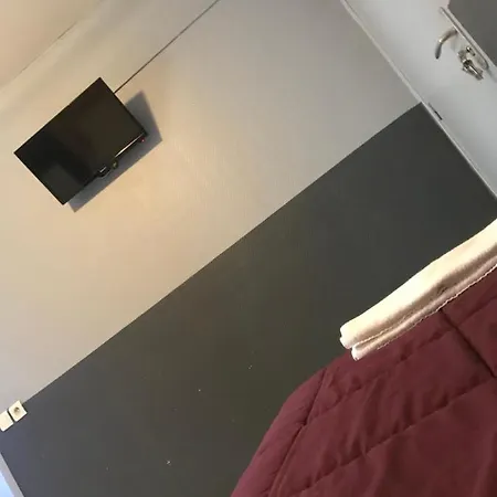 Hotel Fm Parigi