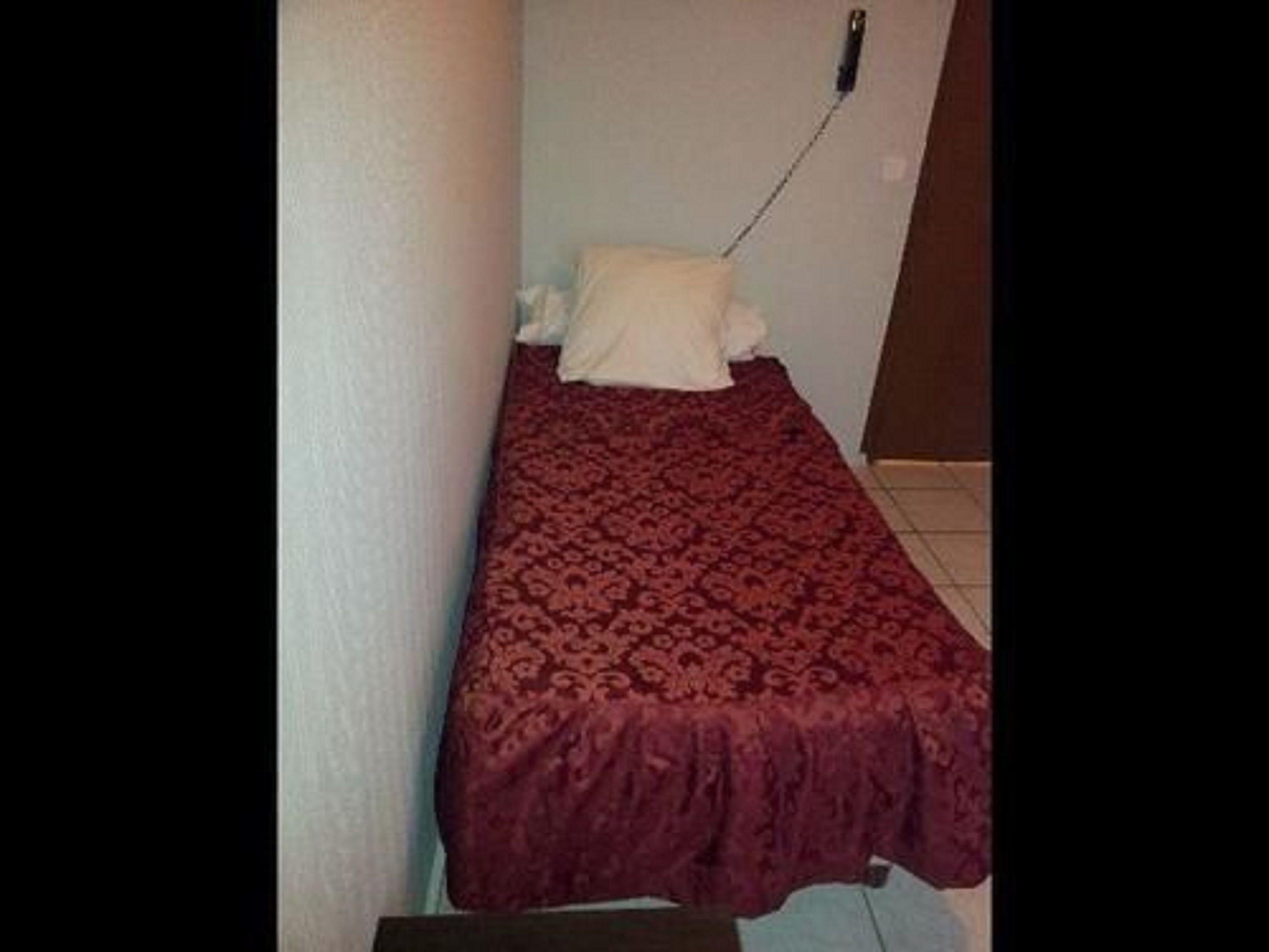 Hotel Fm *